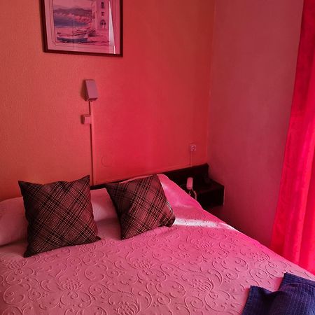 Pensao Residencial Flor Dos Cavaleiros 호텔 리스본 외부 사진